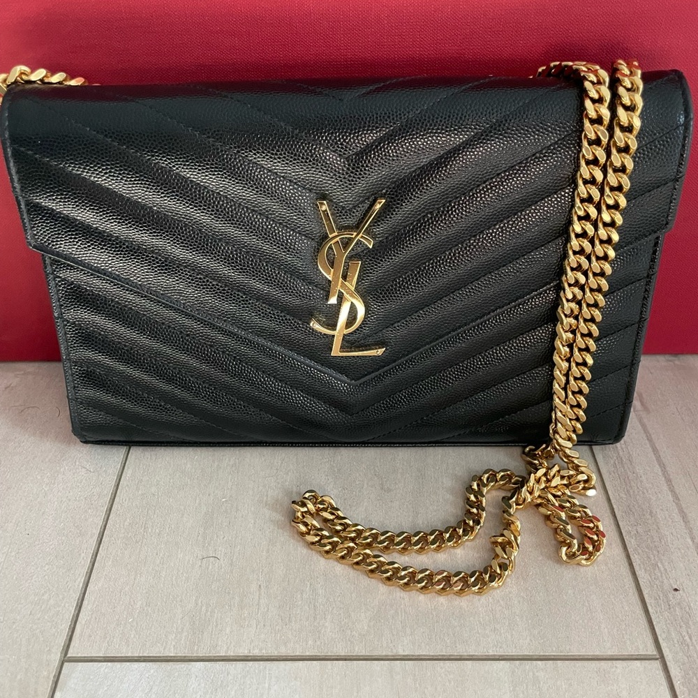 Authentic: YSL Wallet on Chain